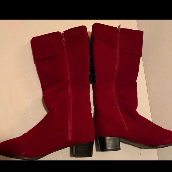 Classique Red Corduroy & Black Satin Ribbon WMNS Boots SZ: 9 - Picture 3 of 7